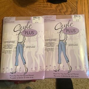 Style Plus Women's Pantyhose (NWT)